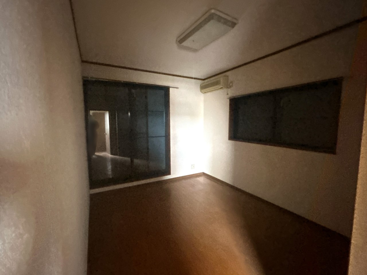 2階西側洋室（6帖）家具のレイアウトがしやすい、シンプルで使い勝手の良い洋室です