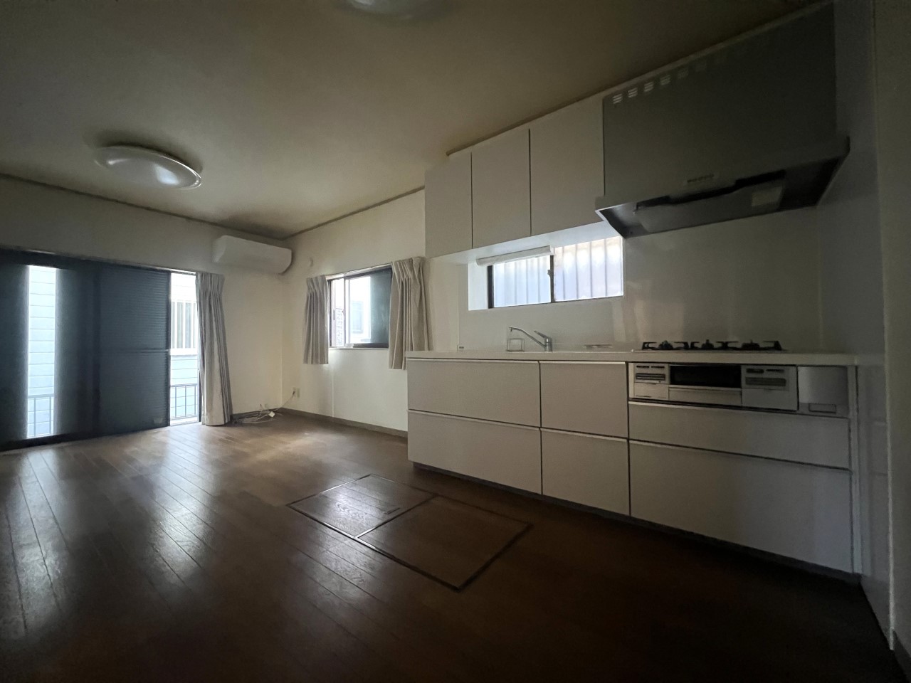 キッチンは3口コンロで複数の調理を一度に行えます！