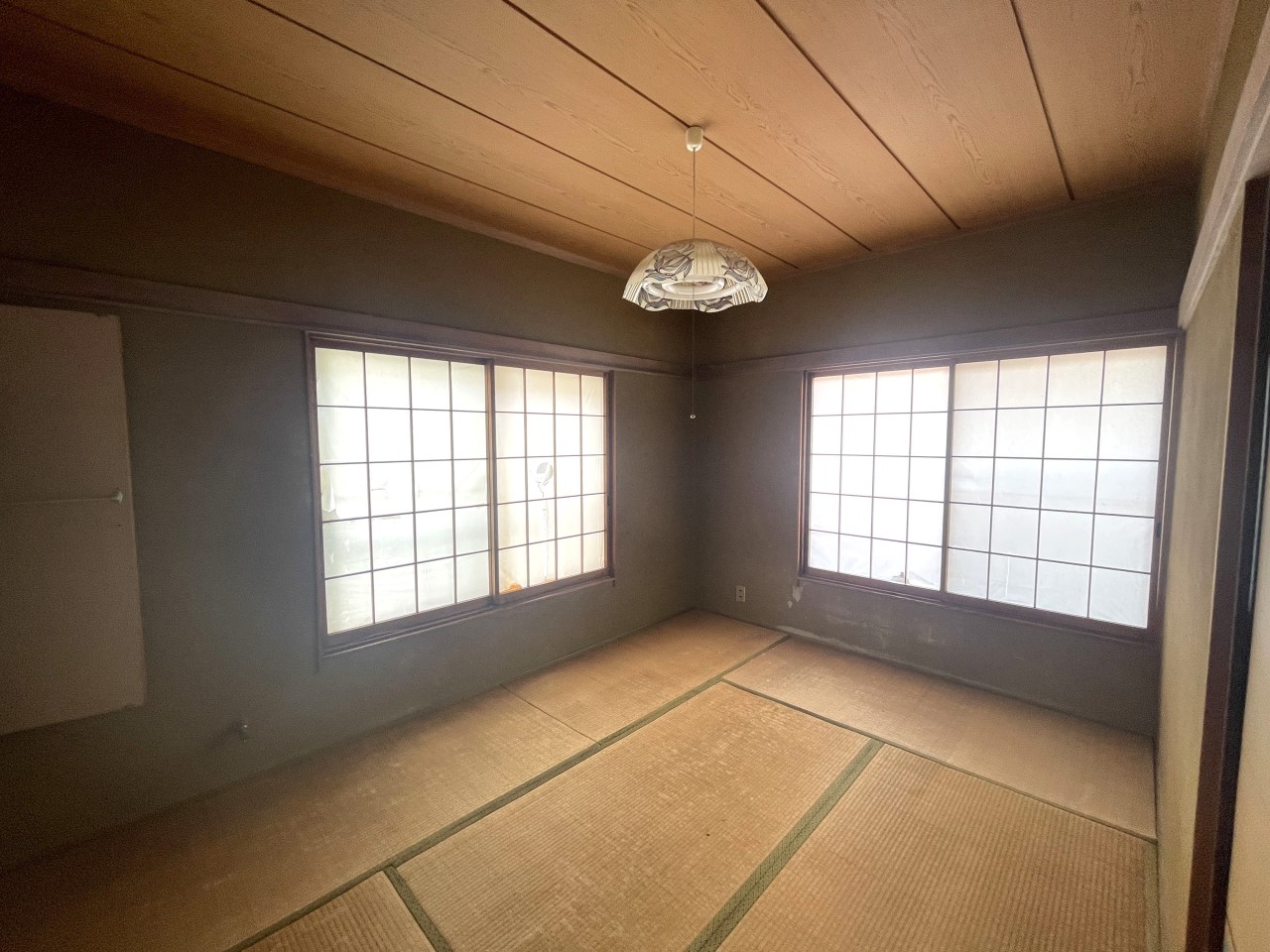 お子様のお昼寝スペースや、洗濯物をたたむのに最適♪