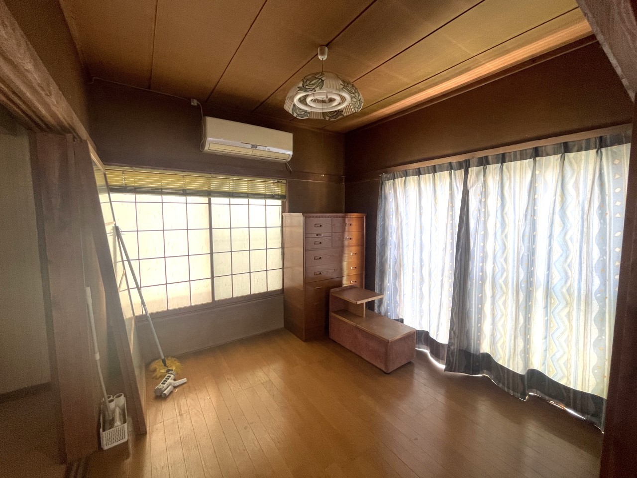 明るいダイニングスペース！