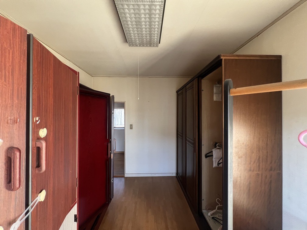 ◆洋室｜書斎や納戸としても活用できる、多用途な洋室です