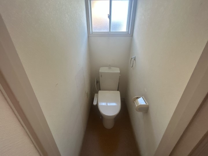 【トイレ】窓のある明るいトイレ※2026年3月撮影