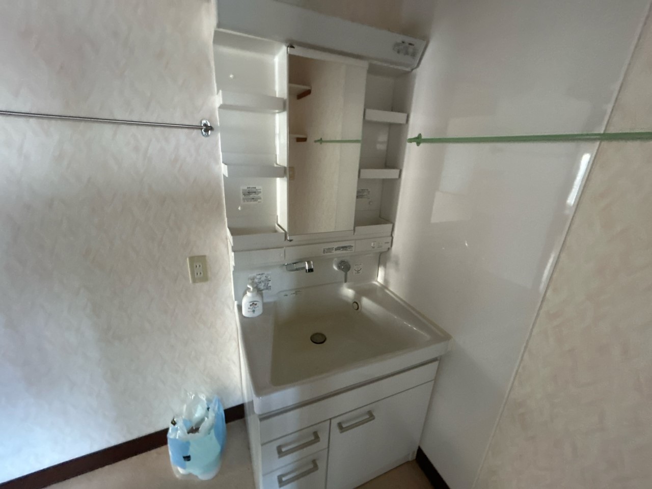 【洗面所】スペース確保された使い勝手の良い洗面所です♪※2026年2月撮影