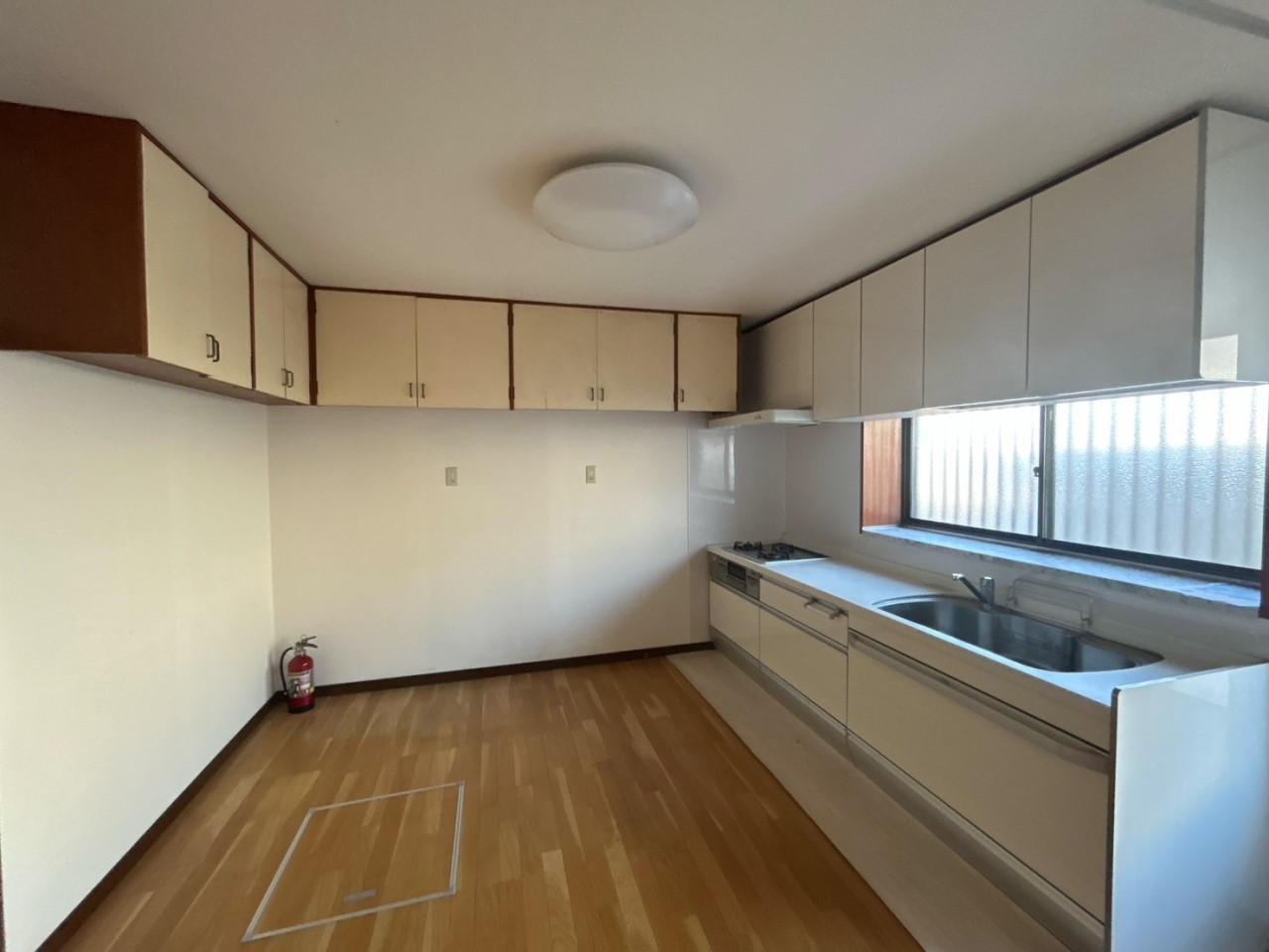 【キッチン】家事がスムーズに進む充実収納のキッチンです♪※2026年2月撮影