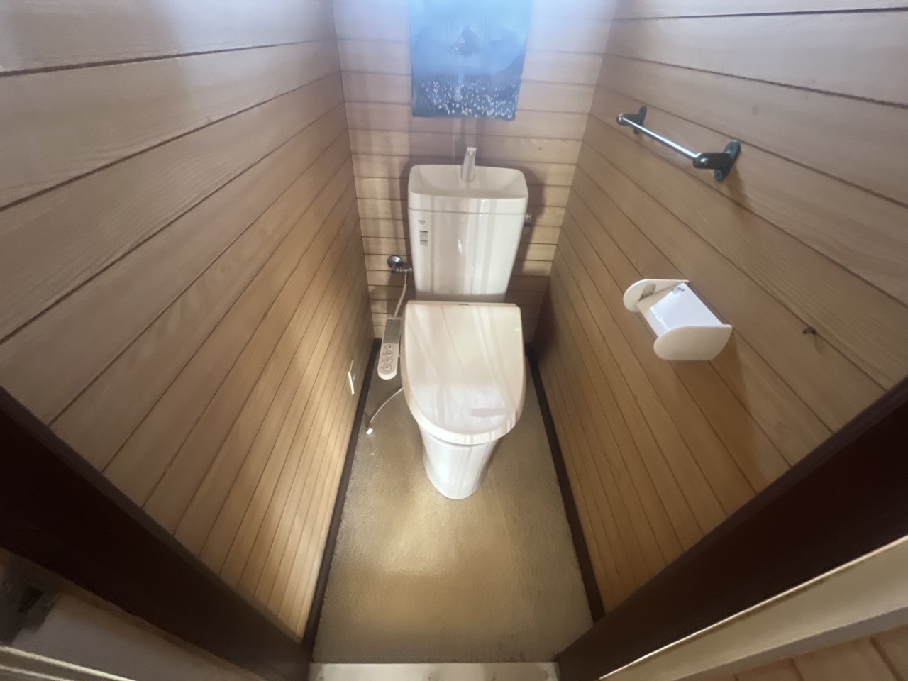 【トイレ】木のぬくもりに包まれる、木目調のトイレ♪※2026年2月撮影