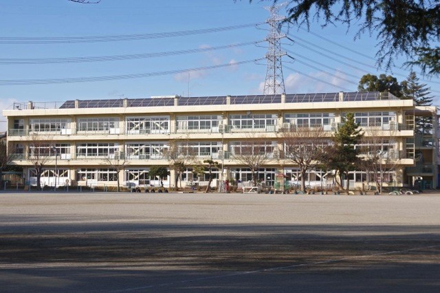 太田市立強戸小学校(650m)-徒歩約9分