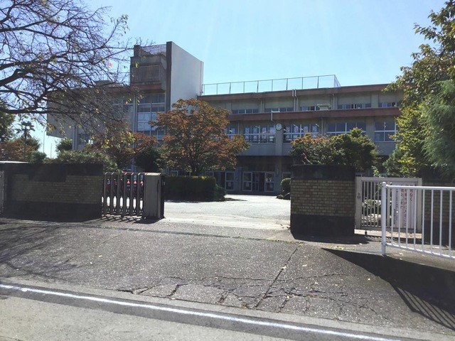 前橋市立勝山小学校(157m)-