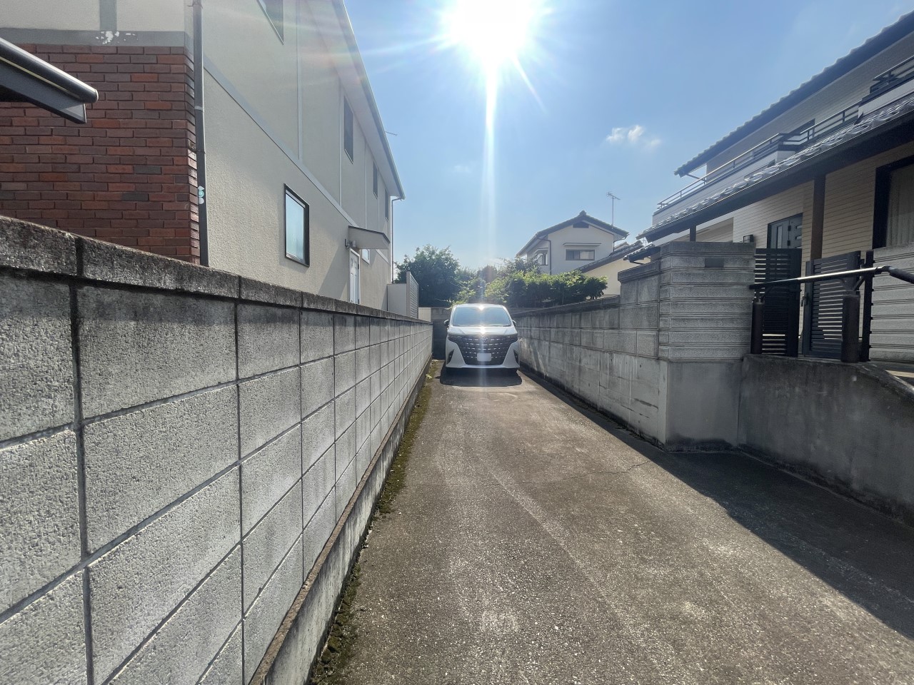 縦列駐車で限られた敷地をムダなく活用