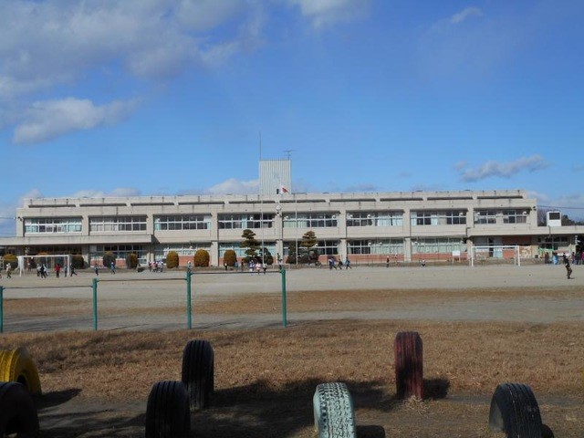伊勢崎市立坂東小学校(450m)-