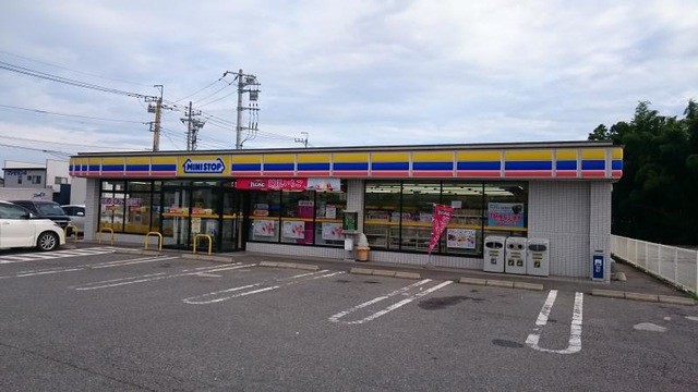 ミニストップ尾島粕川店(413m)-