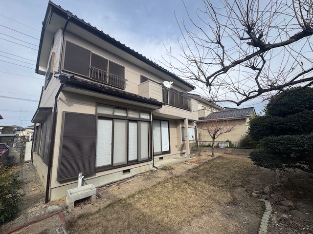 【外観】スーパーやコンビニなど徒歩圏内に商業施設が充実した立地♪※2026年2月撮影