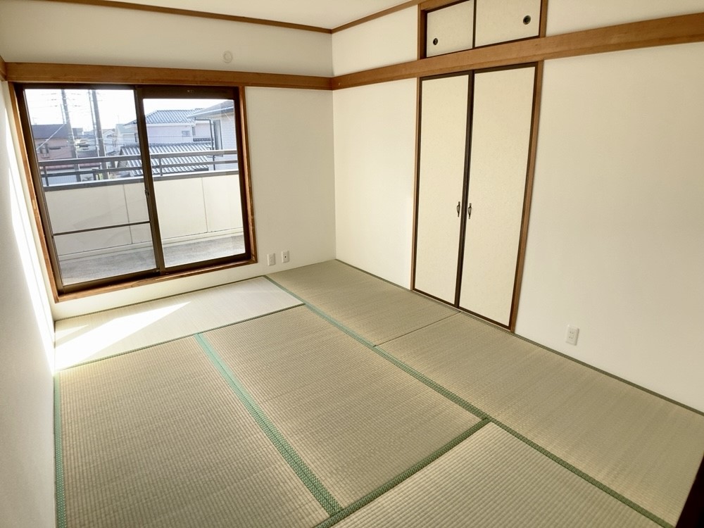 ◆2階和室（リフォーム後写真）｜6帖の和室スペースです。押入れ収納付きです！