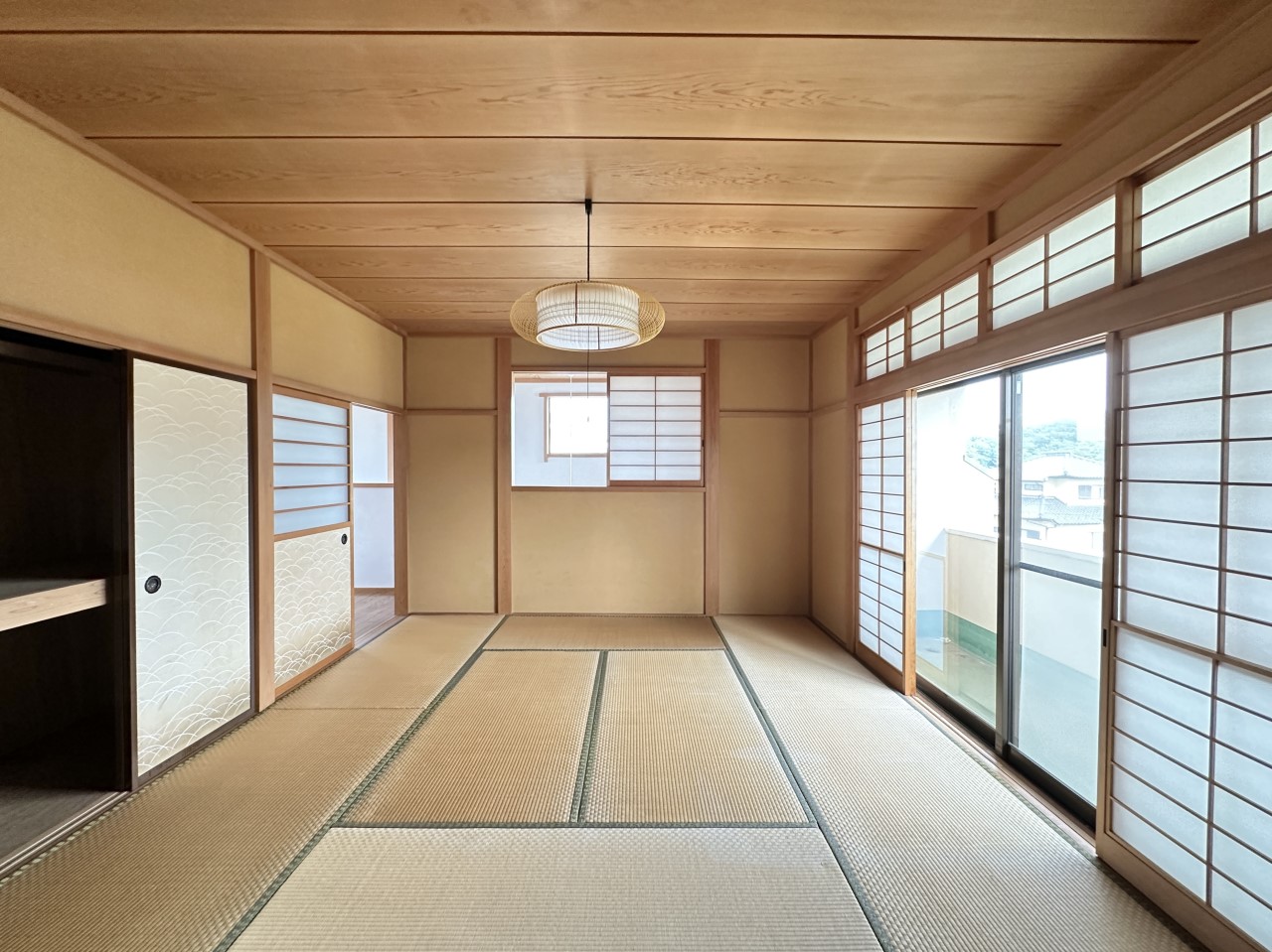 ◆2階和室｜ひろびろとした10帖の和室空間♪