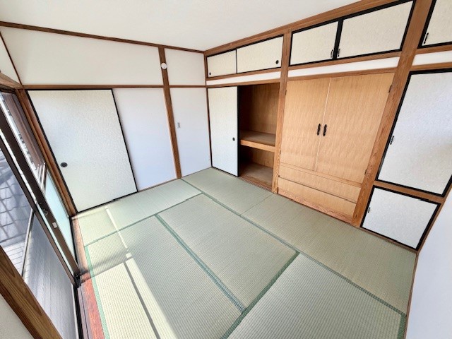 ◆2階和室｜6帖の和室スペースです。バルコニーへ繋がります♪