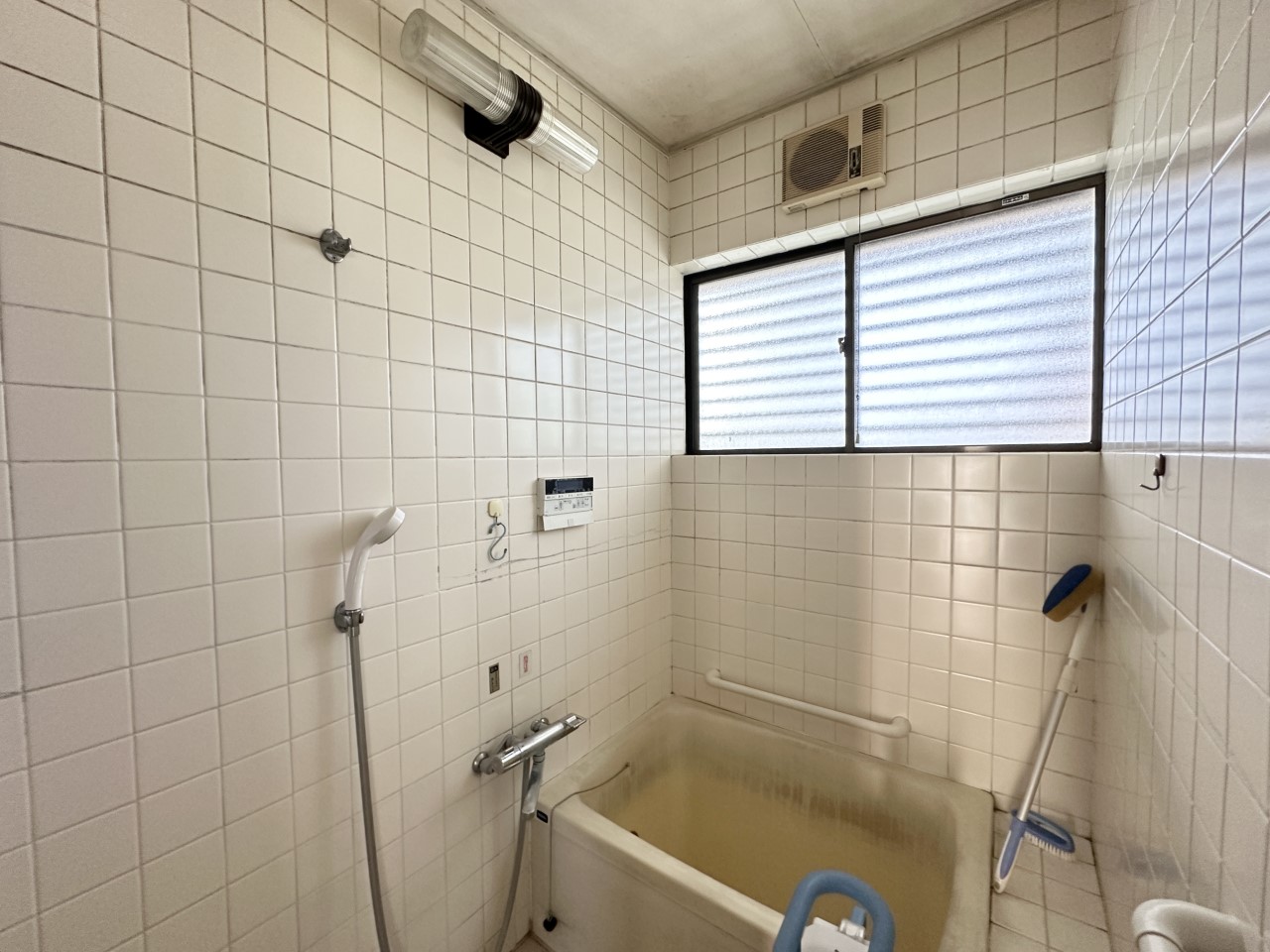 ◆浴室｜窓付きでお掃除も換気もばっちりです！