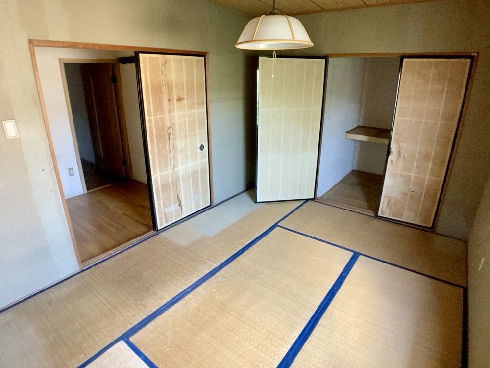 ◆和室6帖｜畳の温もりを感じられる和室には、便利な押し入れ収納も完備♪