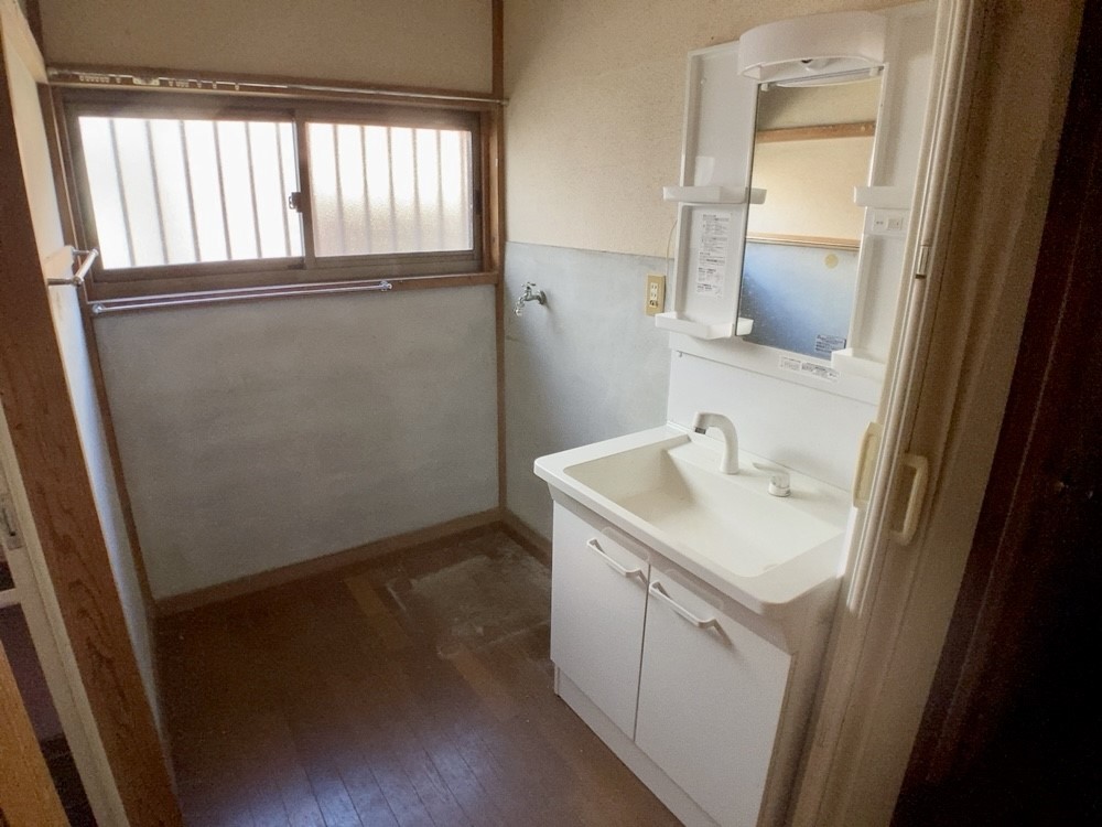 ◆洗面台｜シンプルで使い勝手の良い洗面化粧台。