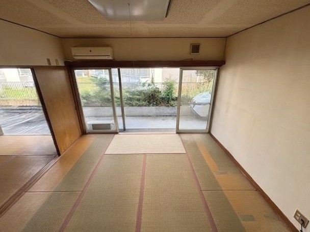 ◆和室8帖｜ご家族のくつろぎ場所となる8帖の和室。隣接の和室と続き間にすると計14帖のスペースに！