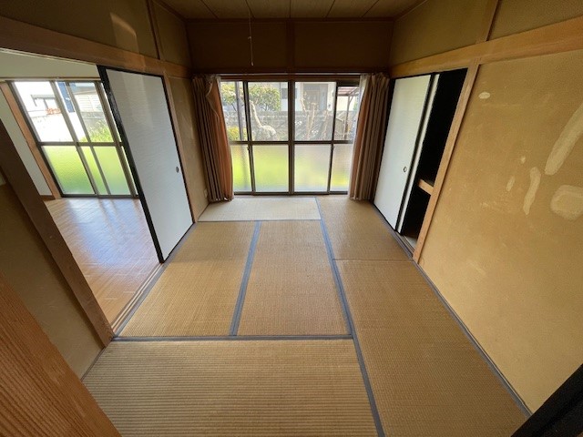 ご両親がお泊りになっても、ぬくもりを感じられる和室でゆっくりとお寛ぎいただけます♪