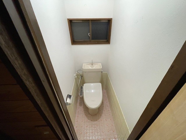 ◆2階トイレ｜夜間のお手洗いもわざわざ1階へ降りなくてすみます♪