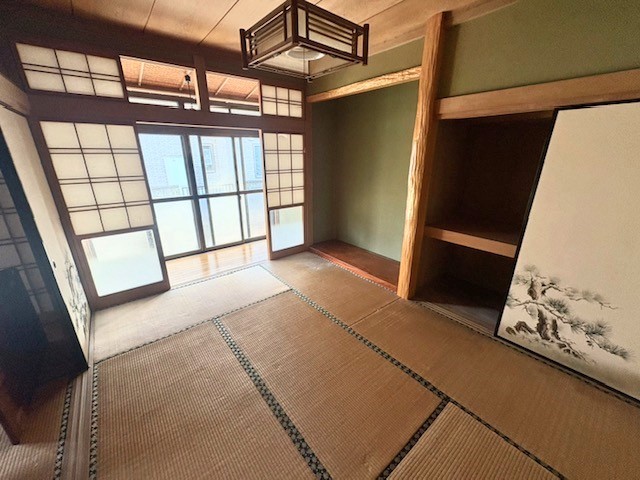 ◆1F真ん中和室6帖｜和室でしか感じることのできない趣のある空間です※リフォーム前写真（2026年2月撮影）