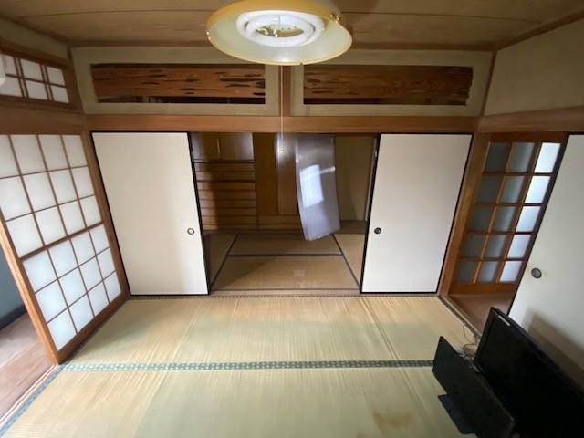 【リフォーム前：LDK】1階の2つの和室はLDKに間取り変更予定です！※2026年3月撮影