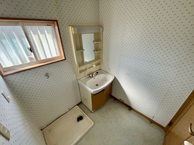 【洗面脱衣所】横に並んでも手狭にならないゆとりある洗面脱衣所です♪※2026年3月撮影