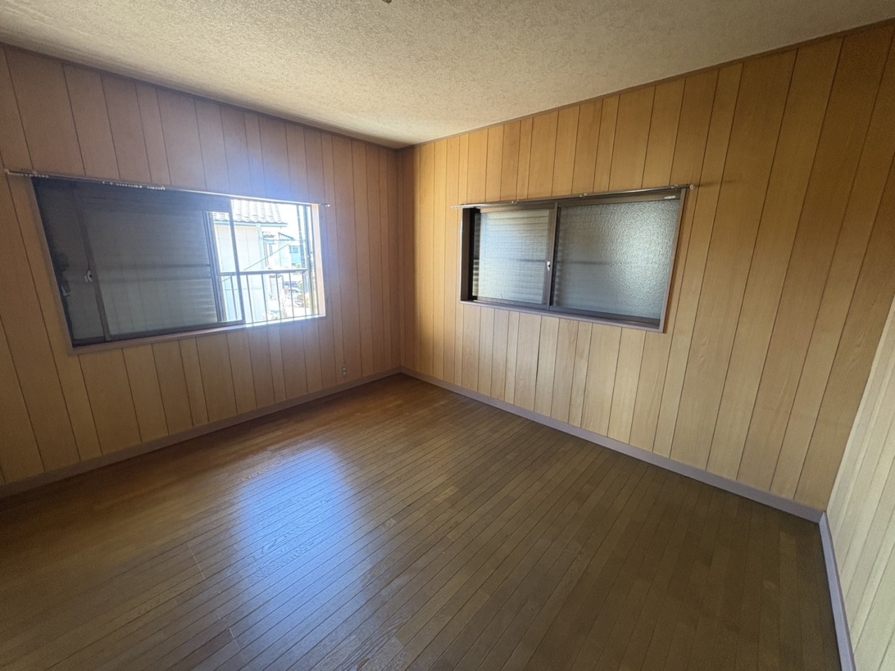 【2F洋室】フローリングなのでお掃除ラクラク♪※2026年3月撮影