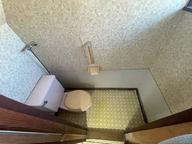 ◆トイレ｜リフォーム前のトイレです。