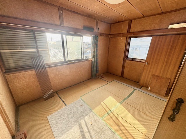 ◆2F和室｜畳の温もりを感じられる和室は寝室にも最適◎※リフォーム前写真です