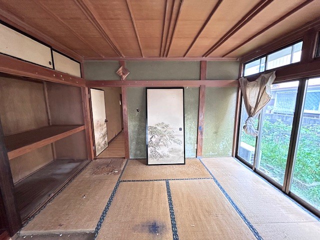 ご両親がお泊りになっても、ぬくもりを感じられる和室でゆっくりとお寛ぎいただけます♪※リフォーム前写真