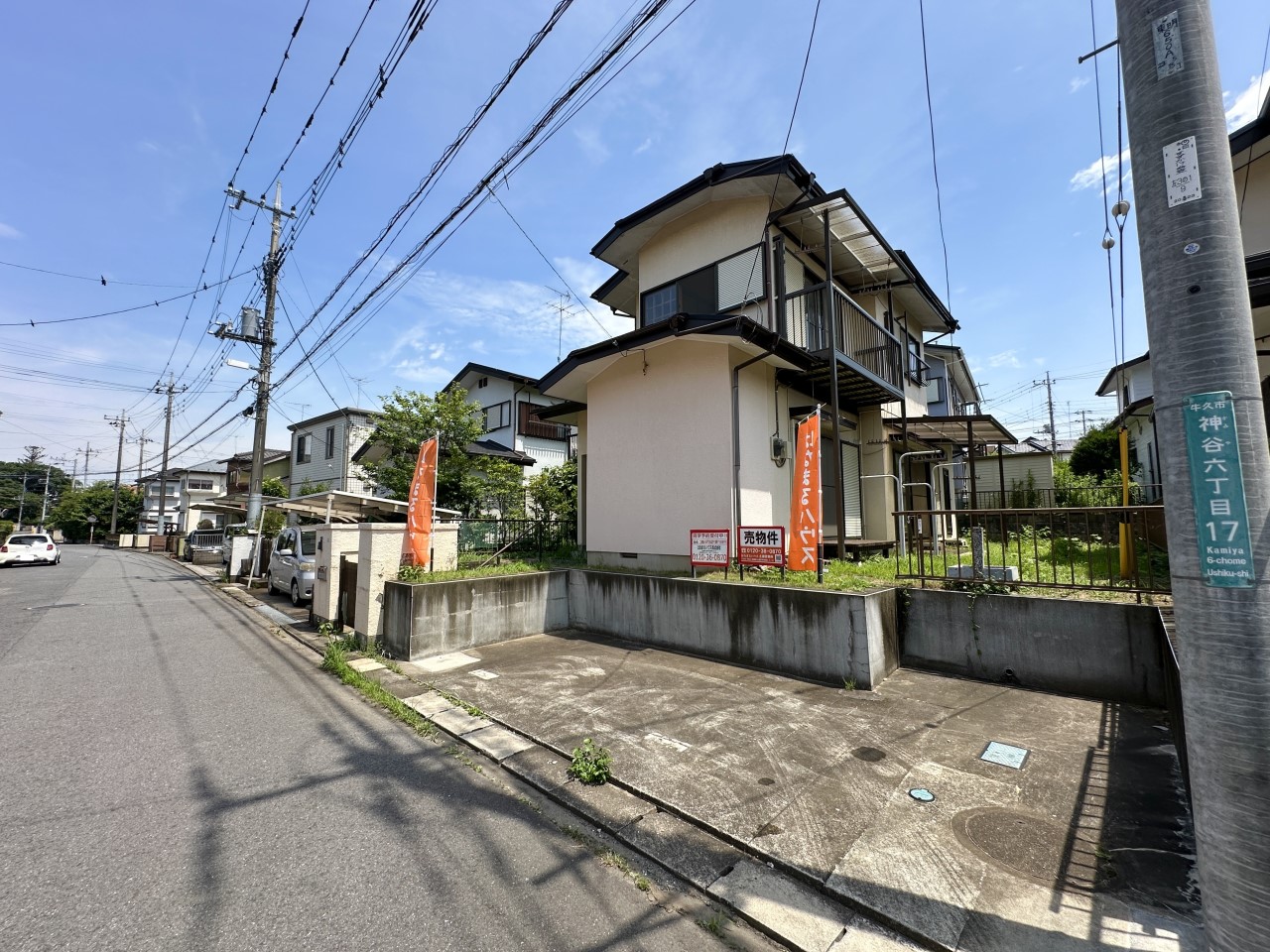◆外観｜南西向き道路です♪前面道路幅が6.6ｍなので、車の出し入れも安心です！