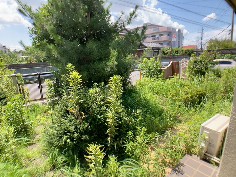 ◆外観｜ガーデニングや家庭菜園など楽しめるお庭あり。