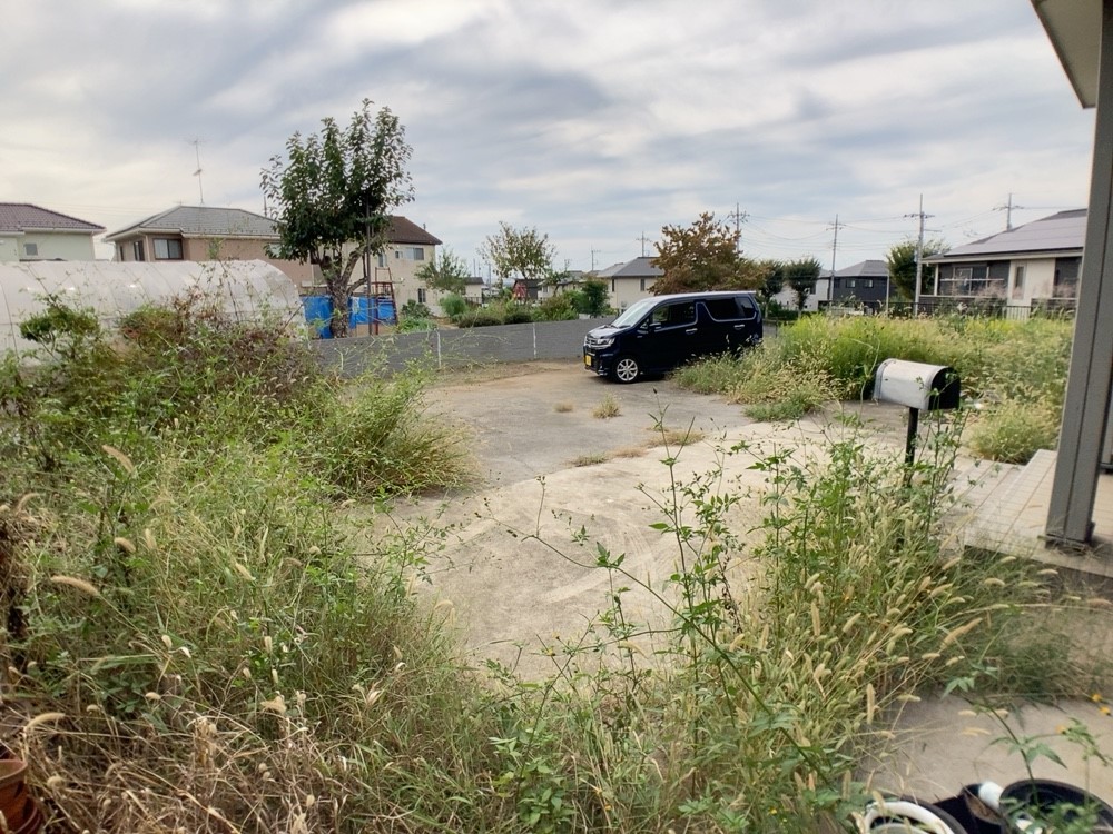 駐車6台可能で来客時も安心♪