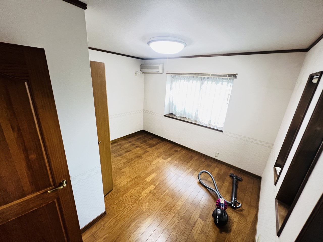 ◆1階洋室｜時代に合わせて使い方が変化するお部屋です。