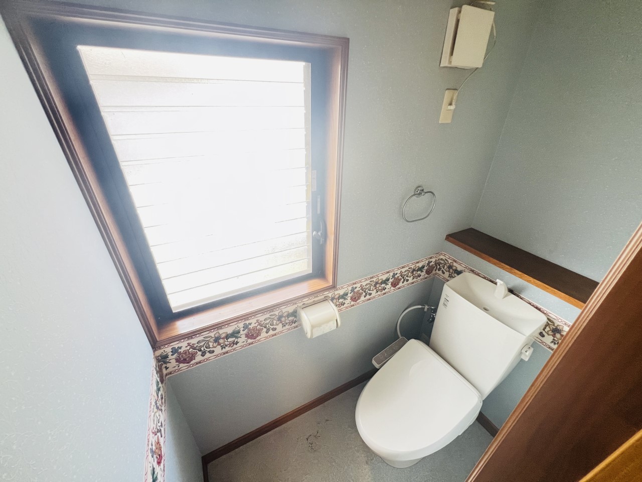 ◆2階トイレ｜2階にもトイレがあるので、家族が多くても安心です。
