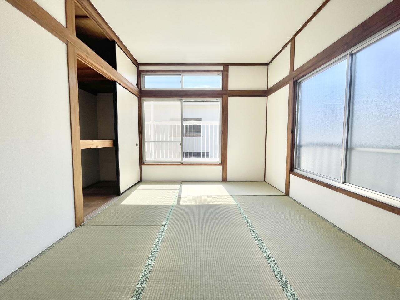 ◆1階和室（リフォーム後）｜押し入れ付きの和室は、布団や季節物、日用品の収納に便利で、お部屋をスッキリ保てます。