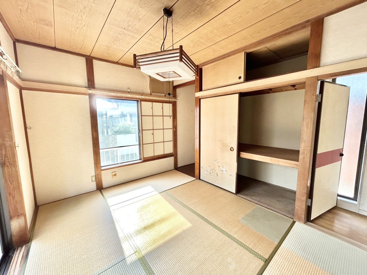 ◆1階和室｜ぬくもりを感じられる和室でゆっくりとお寛ぎいただけます♪