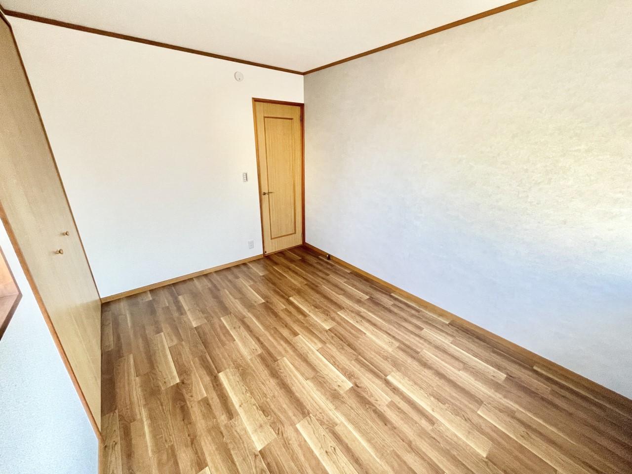 ◆2階洋室（リフォーム後）｜各々が空間を共有しながら、思い思いの時間も気兼ねなく過ごせる♪