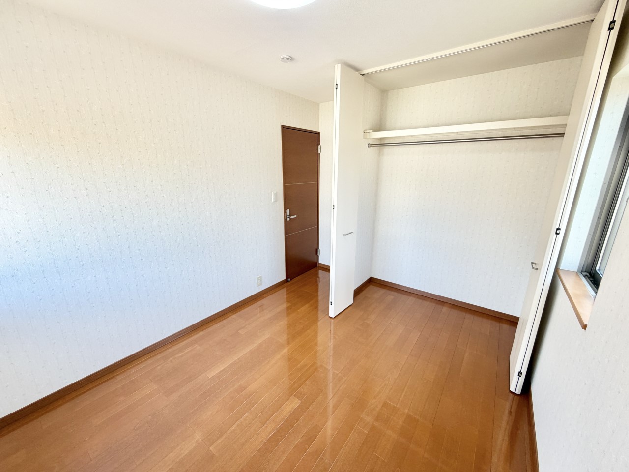 ◆1階洋室（リフォーム後）｜時代に合わせて使い方が変化するお部屋です。