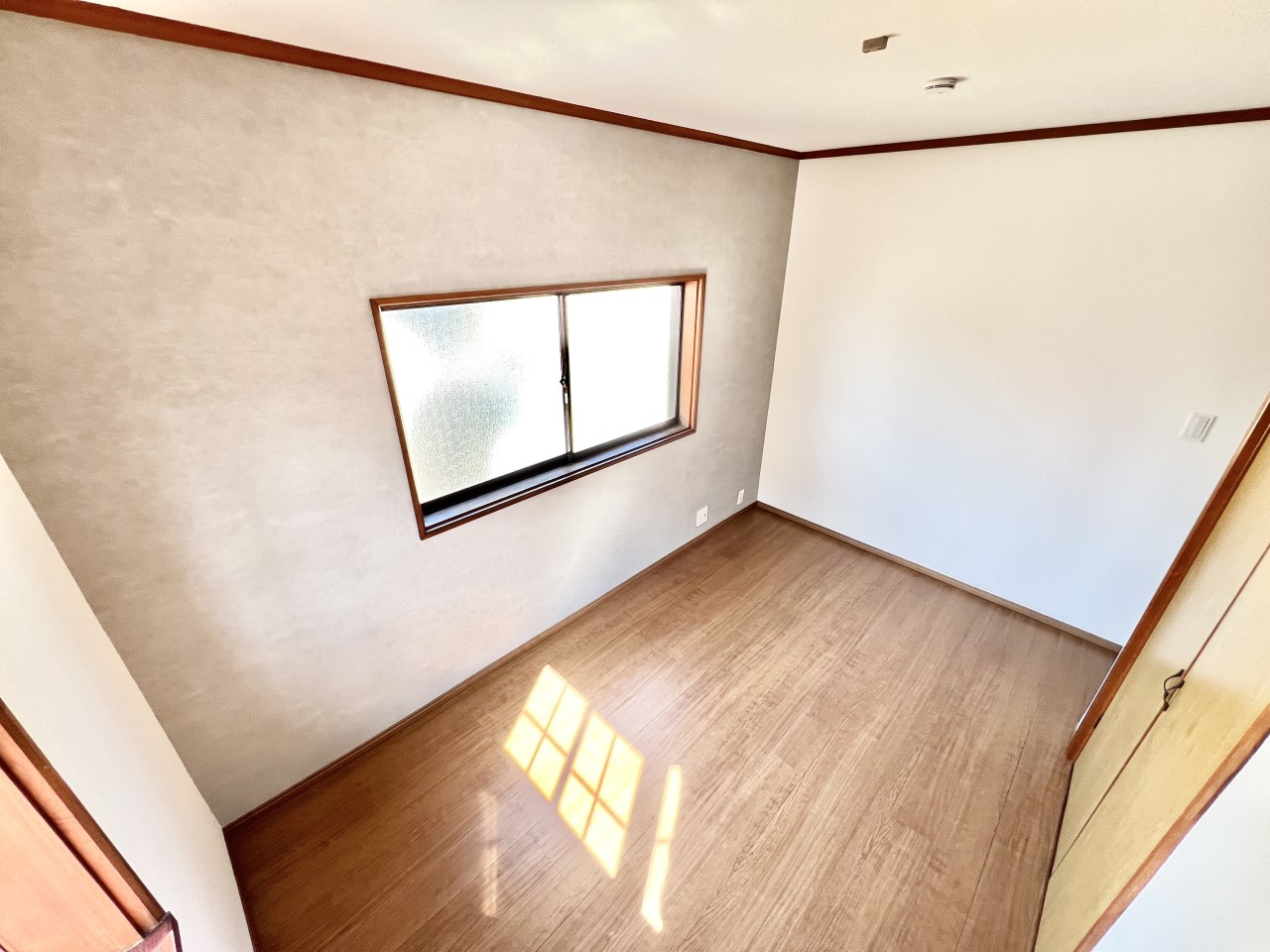 ◆2階洋室（リフォーム中）｜リフォーム中もご案内可能です。フローリング張替えしました。