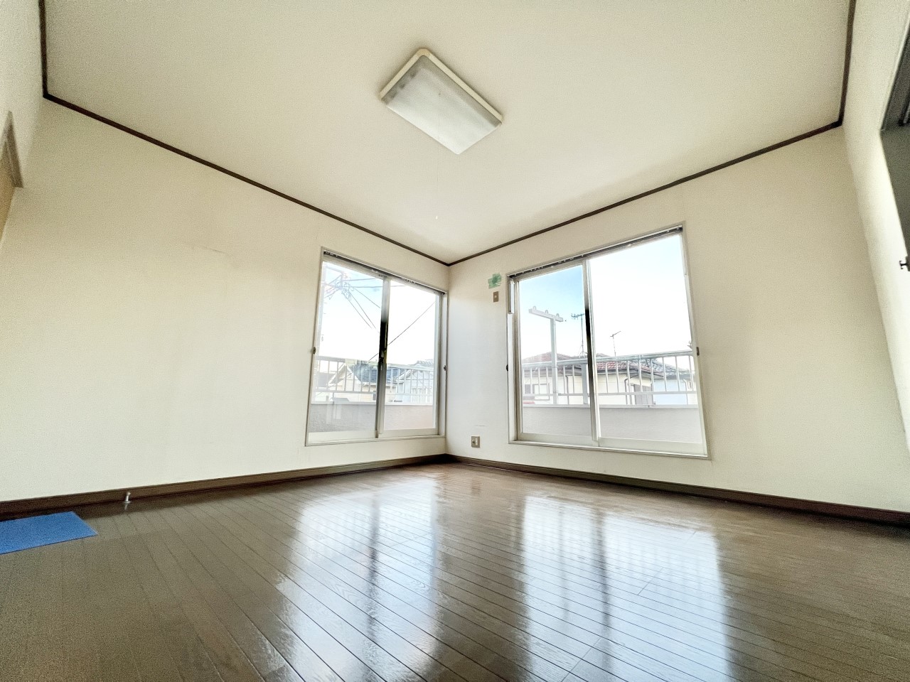 ◆2階洋室｜家族が揃う団らんのひと時は楽しく、そしてゆったりと。