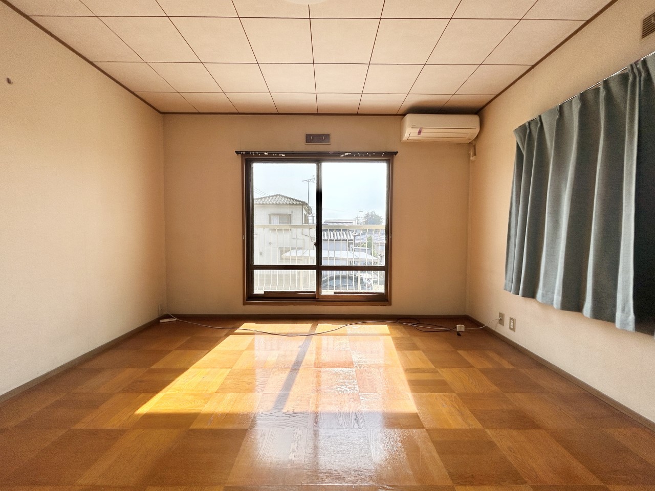 ◆2階洋室（リフォーム中）｜リフォーム中もご案内可能です。CF上張りします。