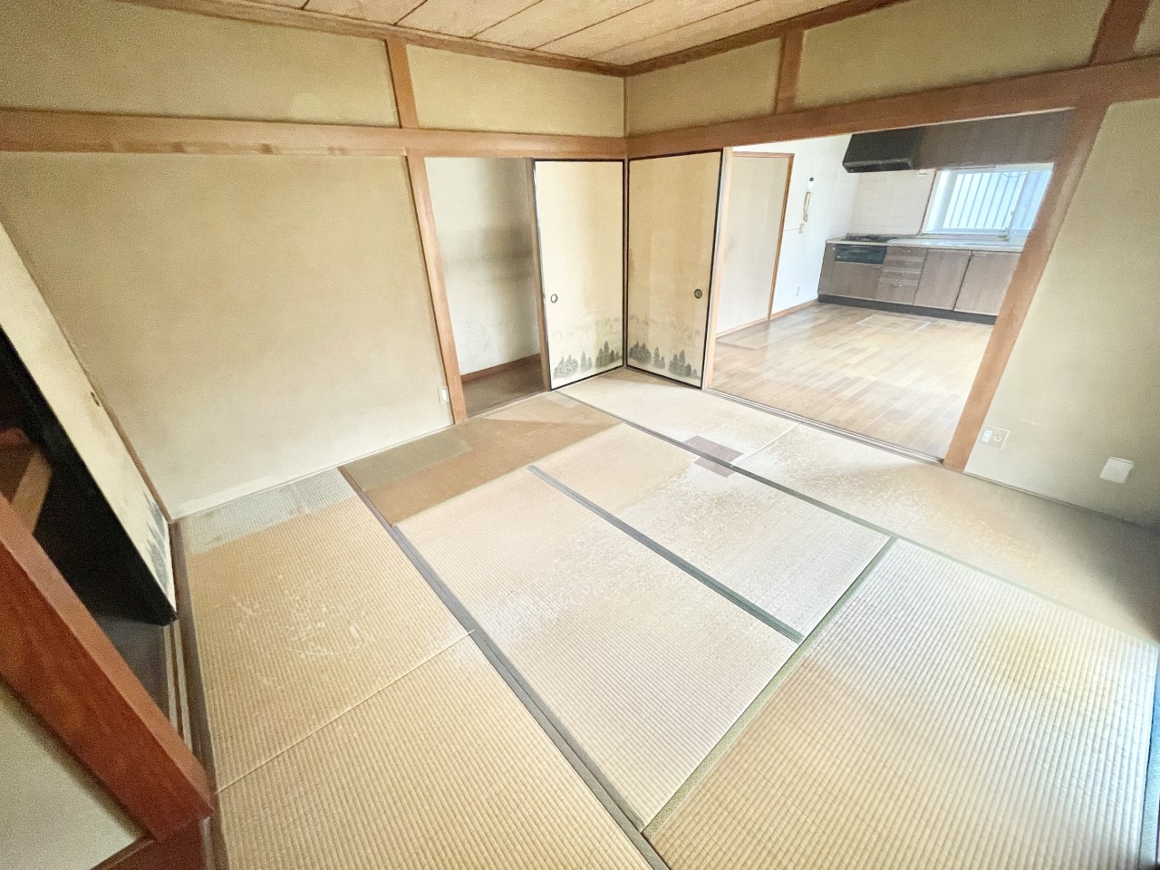 ◆1階和室｜ぬくもりを感じられる和室でゆっくりとお寛ぎいただけます♪