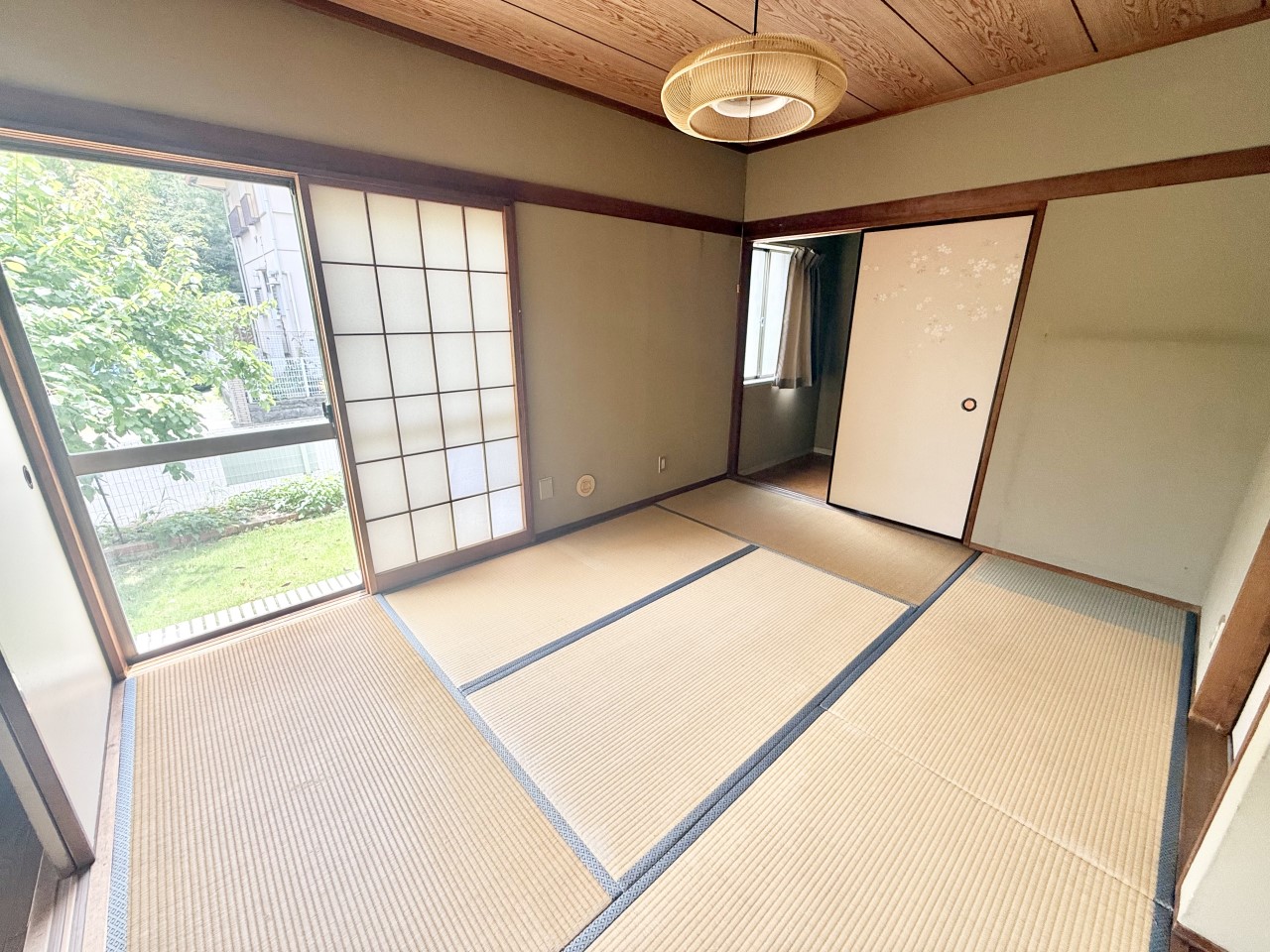 ◆1階和室｜ぬくもりを感じられる和室でゆっくりとお寛ぎいただけます♪