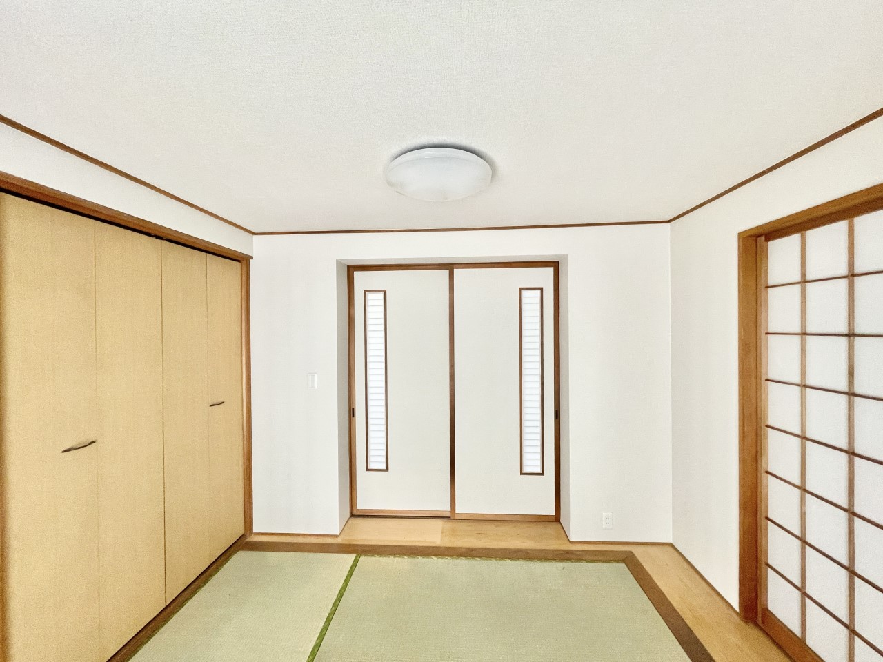 ◆1階和室｜ぬくもりを感じられる和室でゆっくりとお寛ぎいただけます♪