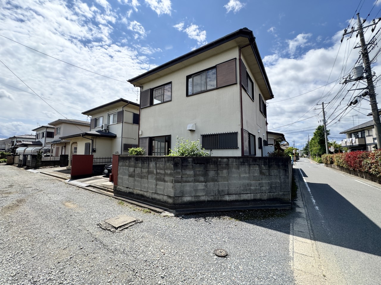 ◆外観｜閑静な住宅地に立地しています！コンビニ至近の為、気軽に買い物に行けます！