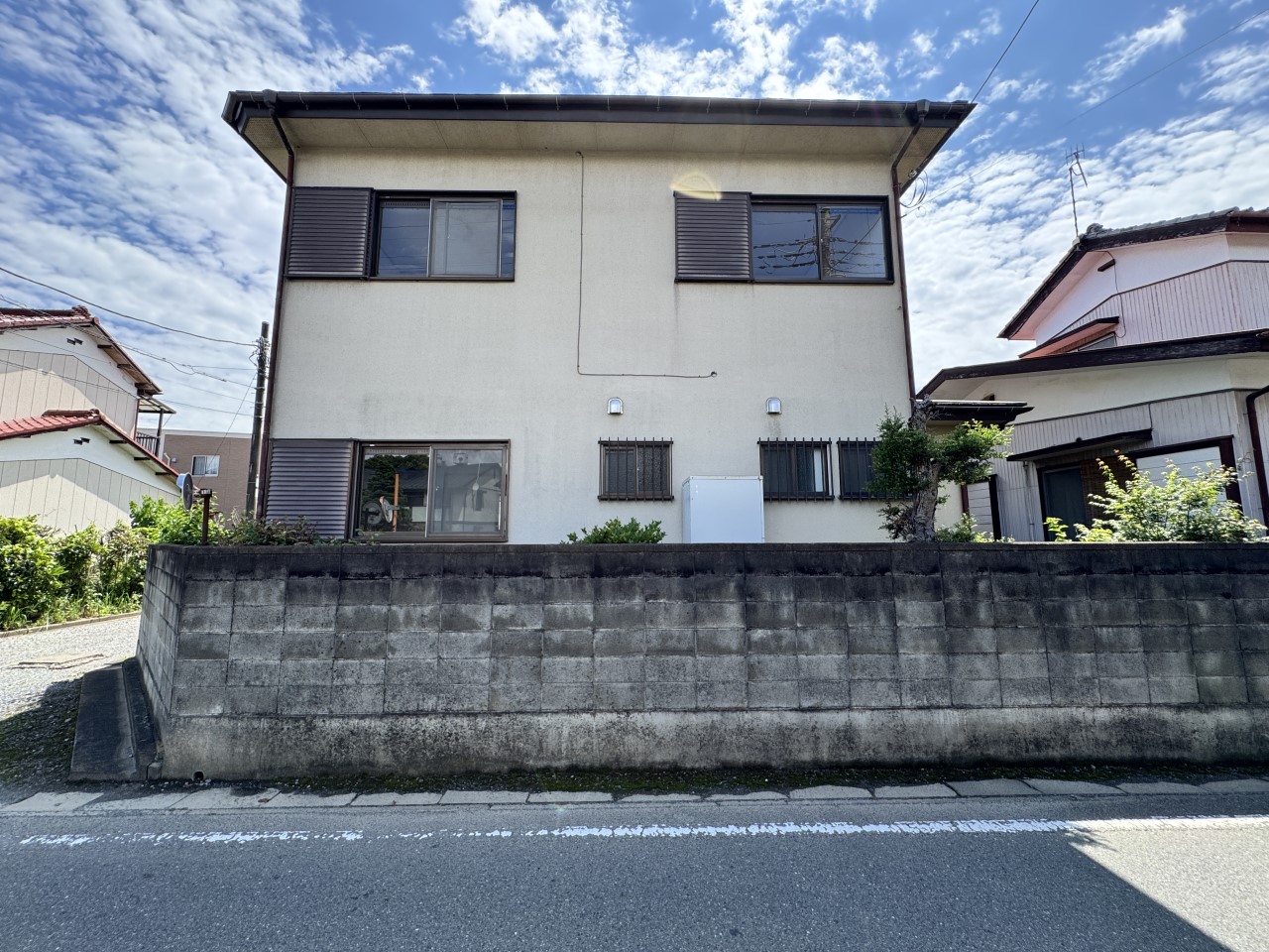 ◆外観｜白い外壁で飽きることなくマイホームを維持できそうです！
