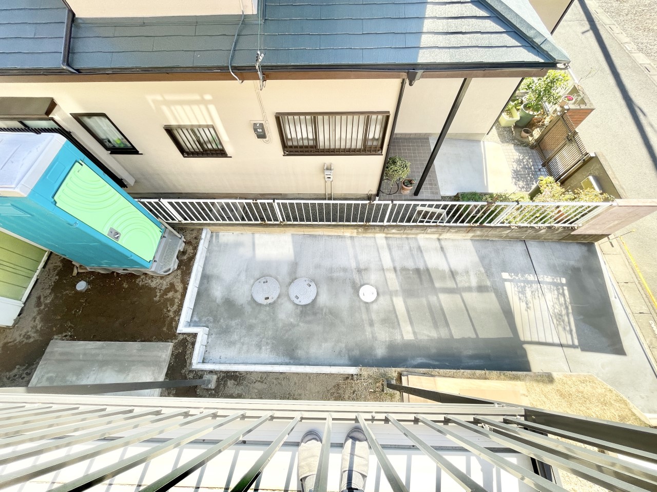 ◆駐車場（リフォーム後）｜縦列駐車にて2台可能です！車種により3台まで駐車出来ます！