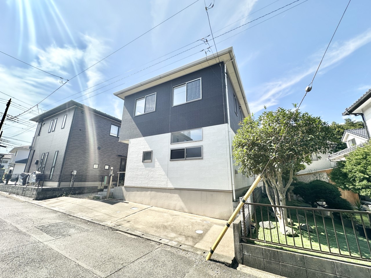 ◆外観｜どっしりとした佇まいで、家に帰るたび安心感を与えてくれます。